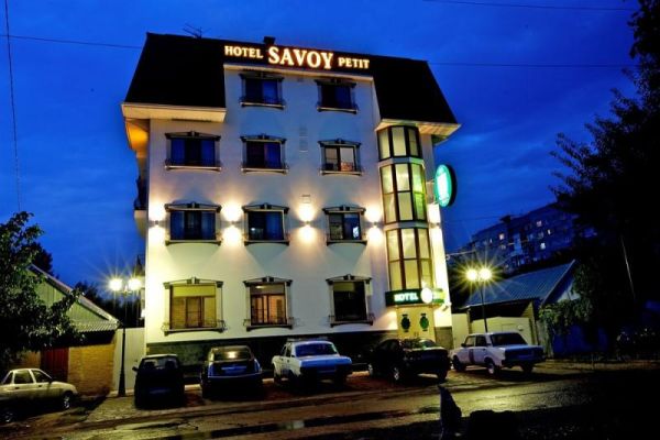 Гостиница «Savoy Petit»