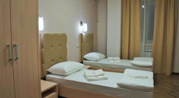 Отель «B&B»