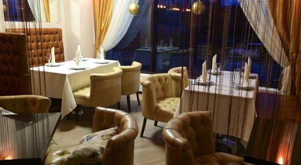 Отель «B&B»