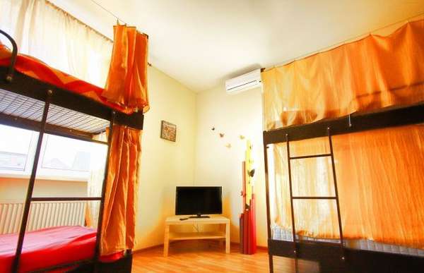 Smart People Eco Hostel
