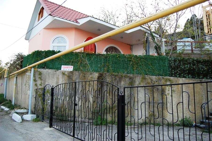 Частный дом «Кипарис»