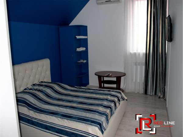 RED LINE hotel