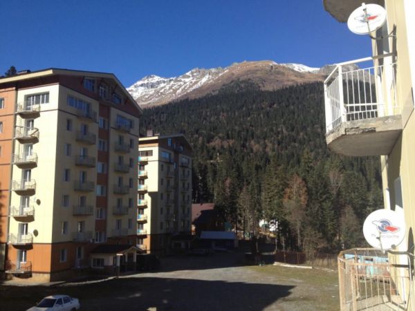 Двухкомнатная квартира на Аланской 25