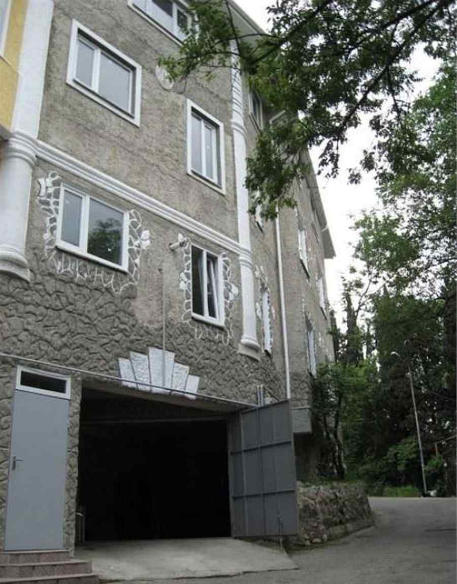 Коттедж в переулке Свердлова 4