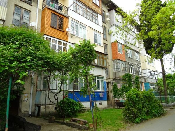 Двухкомнатная квартира на Агрба 7/1