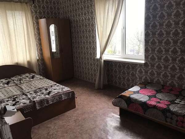 Двухкомнатная квартира на Абазгаа 65/3