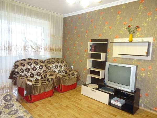 Двухкомнатная квартира на Абазгаа 51/3