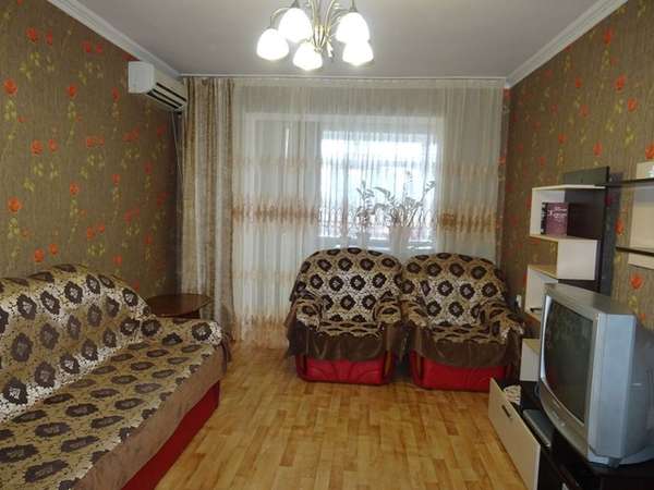 Двухкомнатная квартира на Абазгаа 51/3