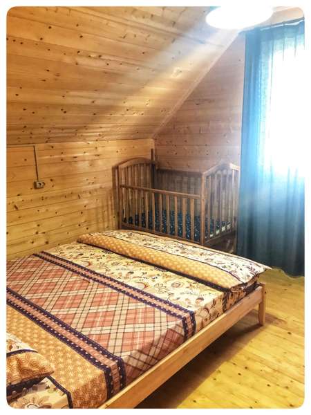 Двуспальная кровать
Односпальная кровать 
Кроватка для малыша