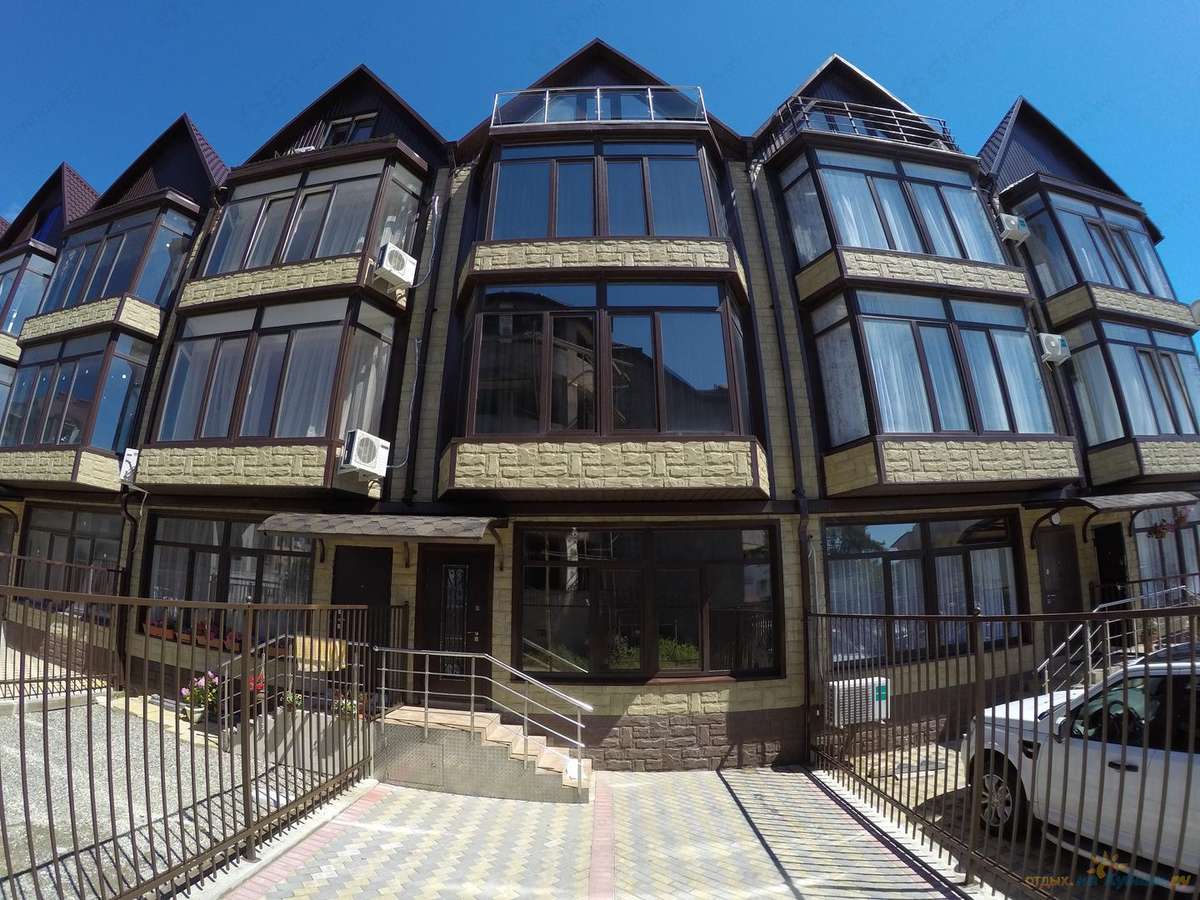 Гостевой дом «Agoy Rest House (Агой Рест Хаус)»