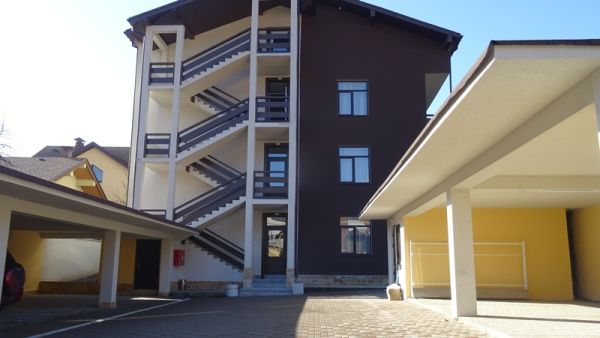 Гостевой дом «Благодарный круглый год (Семейные апартаменты)"