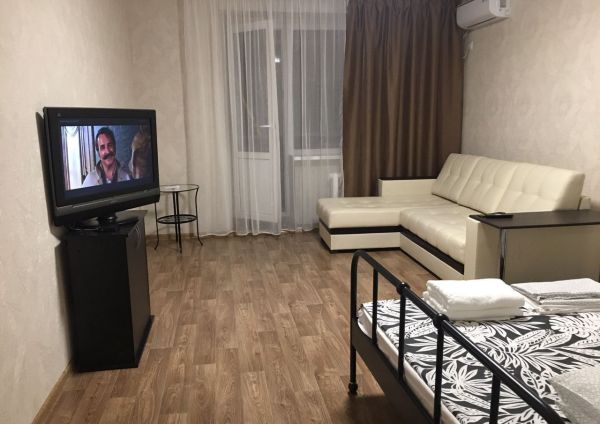 Двухкомнатная квартира на Вартанова, 14