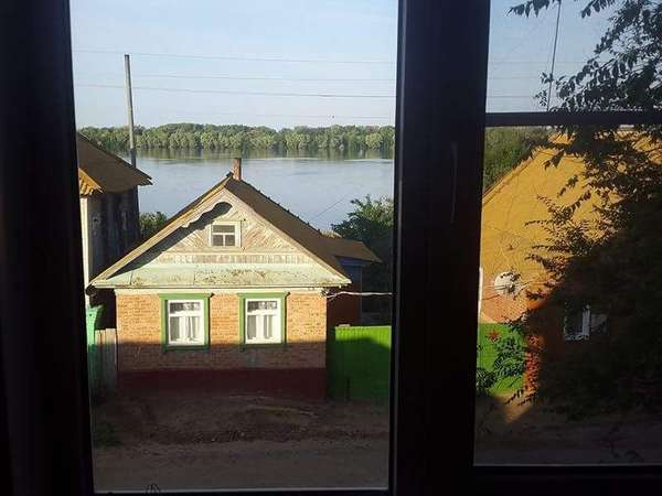 Двухэтажный дом с видом на Ахтубу