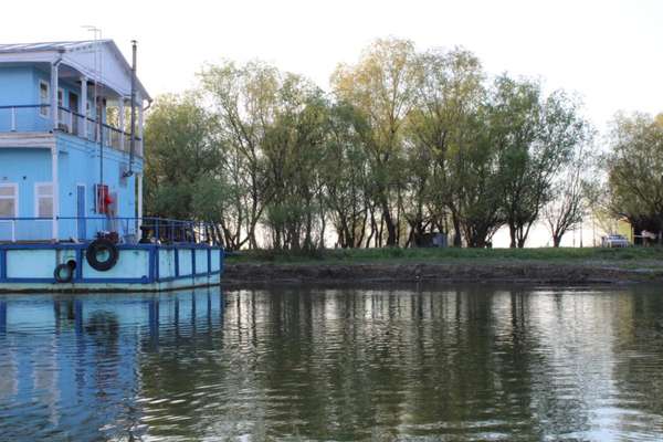 Плавучая гостиница «Серебрянная Дельта»