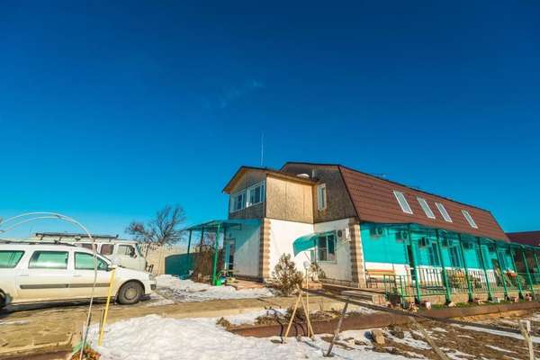 Гостевой дом «Семейный Дворик» в селе Оленье