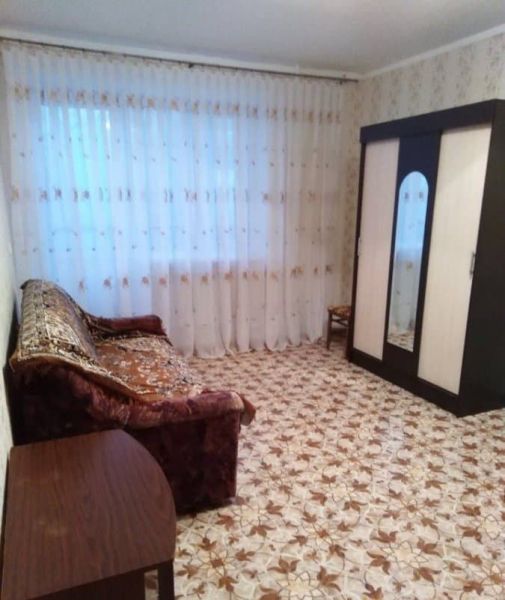 Однокомнатная квартира посуточно на Бебеля