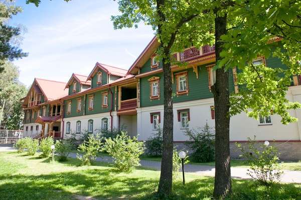 Гостиничный комплекс «Русская деревня»