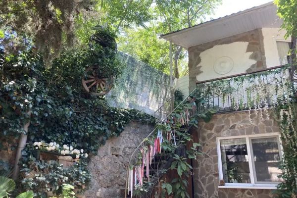 Частный дом «Семейный» с видовой террасой