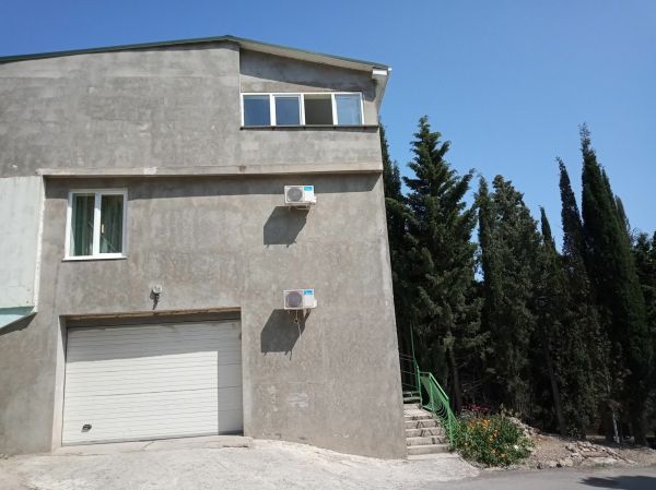 Трехкомнатный этаж частного дома