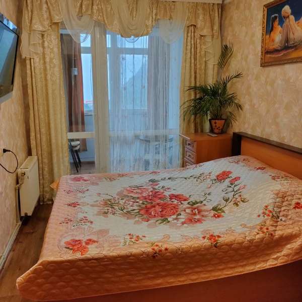 2-комнатная квартира на Голицына 30