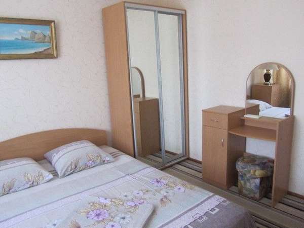 3-комнатная квартира на Бирюзова 58