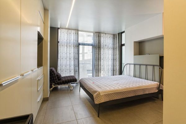 Студия №18 на четвертом этаже