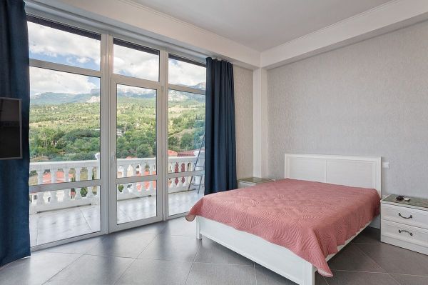 Студия на Баранова 73