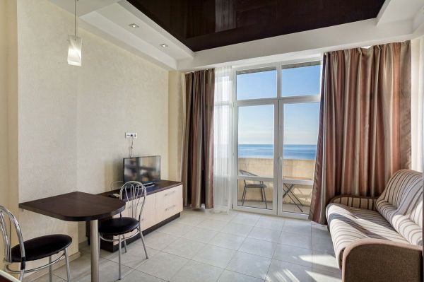 Студия №35 на шестом этаже