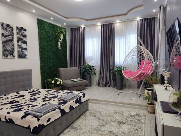 Двухкомнатный коттедж с придомовой территорией