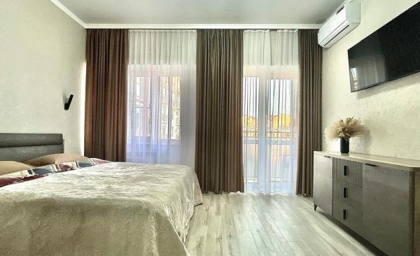 2-комнатная квартира на Коллективной, 11