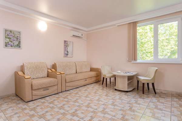 2х комнатный с кухней 1-й категории + 2 доп. места, 42 кв.м корп.А Комфорт