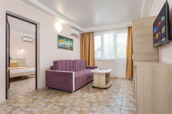 2х комнатный с кухней 1-й категории + 2 доп. места, 42 кв.м корп.А Комфорт