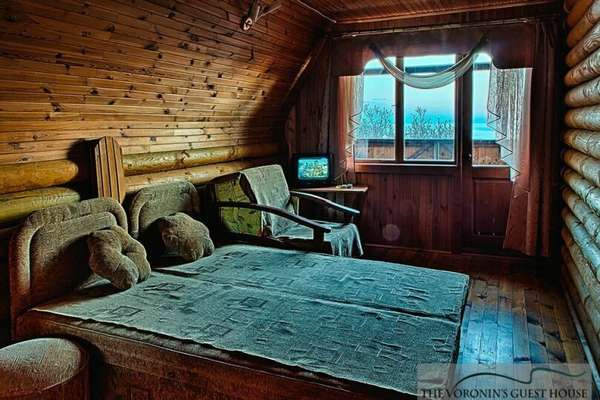 3х местный с основными удобствами и балконом