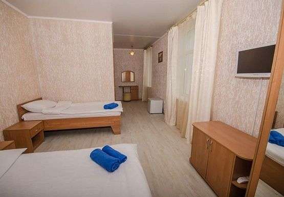 Полулюкс в корпусе до 3 человек