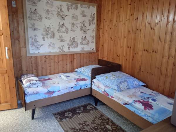 Зеленый
