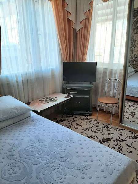 Абрикосовая
