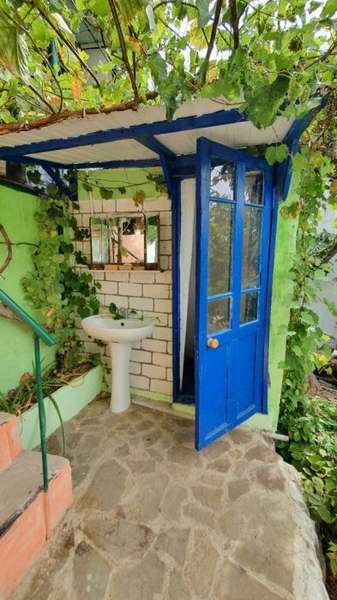 Дом в саду