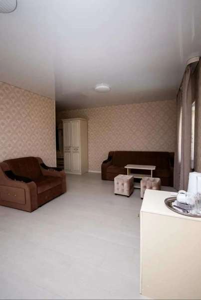 Студия на 4–5 человек