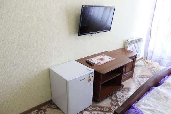 Улучшенный 4х местный с балконом и видом на горы и бассейн
