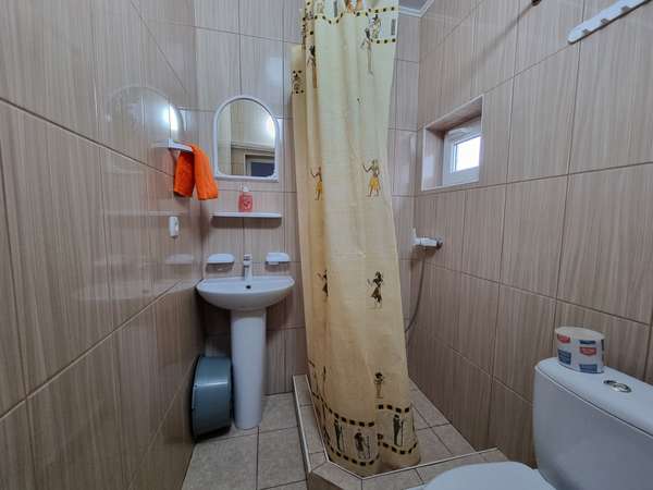 4х местная комната с удобствами, видом на море и Генуэскую крепость